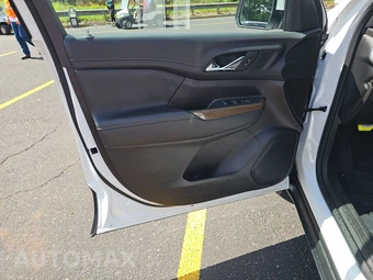 2023 GMC Acadia SLE 3SA - miniatura 9