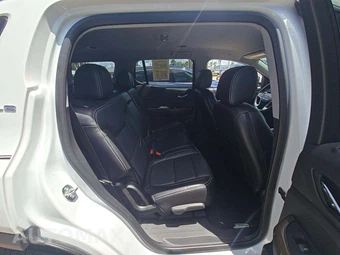 2023 GMC Acadia SLE 3SA - miniatura 17