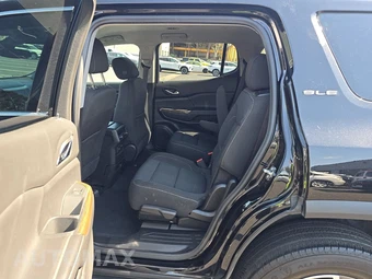 2023 GMC Acadia SLE 3SA - miniatura 13
