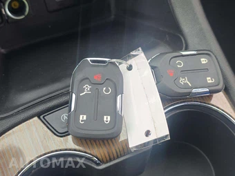2023 GMC Acadia SLE 3SA - miniatura 8