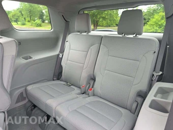 2023 GMC Acadia SLE 3SA - miniatura 14