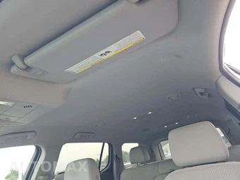 2023 GMC Acadia SLE 3SA - miniatura 8