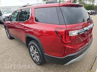 2023 GMC Acadia SLT 4SA - miniatura 2