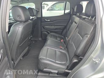 2023 GMC Acadia SLT 4SA - miniatura 13