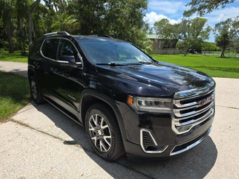 2023 GMC Acadia SLT 4SA - miniatura 4