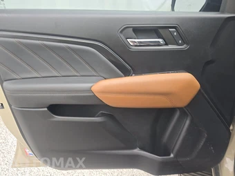 2023 GMC Canyon AT4 Crew Cab Medium Bed - miniatura 9