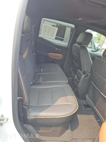 2023 GMC Canyon AT4 Crew Cab Medium Bed - miniatura 15