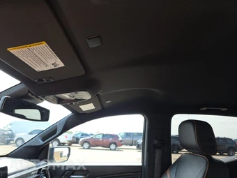 2023 GMC Canyon AT4 Crew Cab Medium Bed - miniatura 20