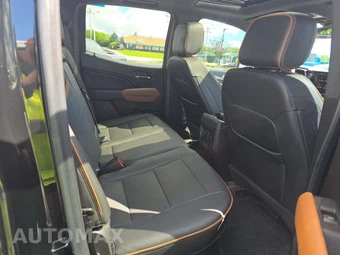 2023 GMC Canyon AT4 Crew Cab Medium Bed - miniatura 16