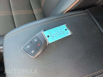 2023 GMC Canyon AT4 Crew Cab Medium Bed 4SG - miniatura 8