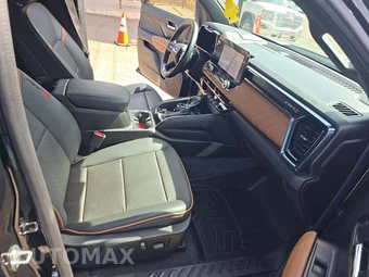 2023 GMC Canyon AT4 Crew Cab Medium Bed 4SG - miniatura 18