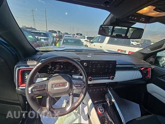 2023 GMC Canyon AT4X Crew Cab Medium Bed - miniatura 11