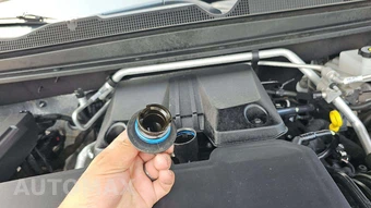 2023 GMC Canyon AT4X Crew Cab Medium Bed 4TX - miniatura 18