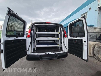 2023 GMC Savana 2500 Cargo Van 1WT 135.2" WB - miniatura 13