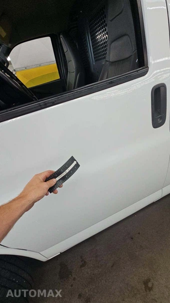 2023 GMC Savana 2500 Cargo Van 1WT 135.2" WB - miniatura 20