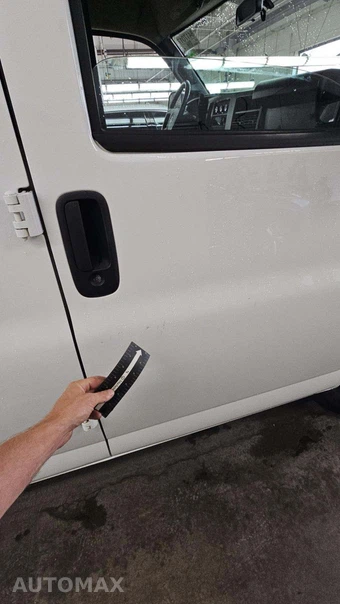 2023 GMC Savana 2500 Cargo Van 1WT 135.2" WB - miniatura 23