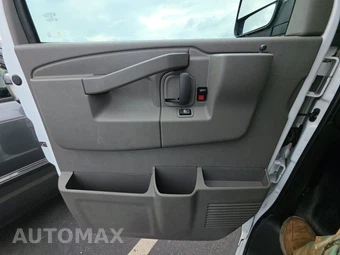 2023 GMC Savana 2500 Cargo Van 1WT 135.2" WB - miniatura 9