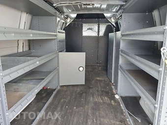 2023 GMC Savana 2500 Cargo Van 1WT 155.2" WB - miniatura 15