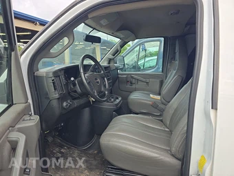 2023 GMC Savana 2500 Cargo Van 1WT 155.2" WB - miniatura 7