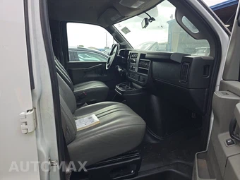 2023 GMC Savana 2500 Cargo Van 1WT 155.2" WB - miniatura 8