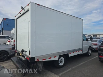 2023 GMC Savana 3500 Cutaway 1WT 139.0" WB - miniatura 4