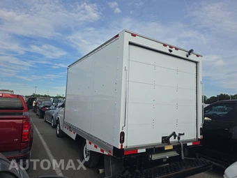 2023 GMC Savana 3500 Cutaway 1WT 139.0" WB - miniatura 6