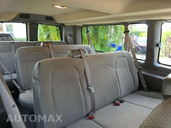2023 GMC Savana 3500 Passenger Van LS 1LS 155.1" WB - miniatura 14
