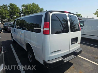 2023 GMC Savana 3500 Passenger Van LS 1LS 155.1" WB - miniatura 2