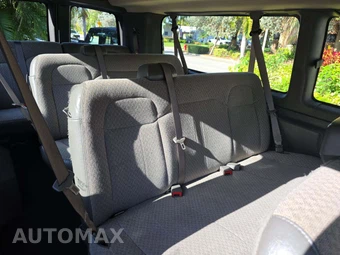 2023 GMC Savana 3500 Passenger Van LS 1LS 155.1" WB - miniatura 14