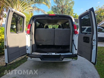 2023 GMC Savana 3500 Passenger Van LS 1LS 155.1" WB - miniatura 15