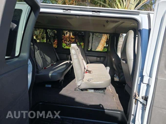 2023 GMC Savana 3500 Passenger Van LS 1LS 155.1" WB - miniatura 17