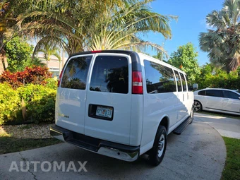2023 GMC Savana 3500 Passenger Van LS 1LS 155.1" WB - miniatura 3