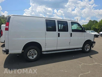 2023 GMC Savana Cargo Van 1WT 135.2" WB - miniatura 4
