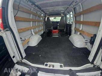 2023 GMC Savana Cargo Van 1WT 135.2" WB - miniatura 14