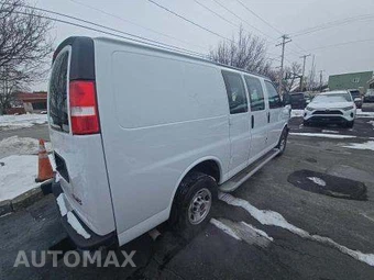 2023 GMC Savana Cargo Van 1WT 135.2" WB - miniatura 3