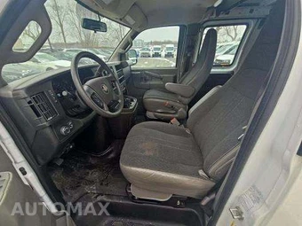 2023 GMC Savana Cargo Van 1WT 135.2" WB - miniatura 6