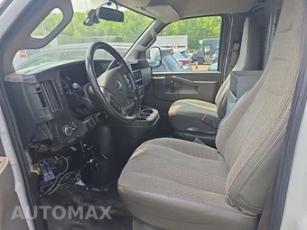 2023 GMC Savana Cargo Van 1WT 135.2" WB – miniatura 7