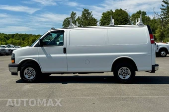 2023 GMC Savana Cargo Van 1WT 135.2" WB - miniatura 6