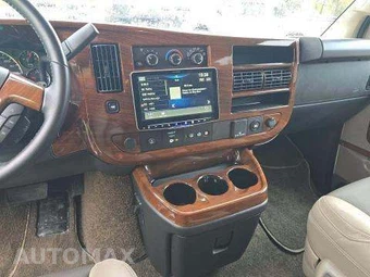 2023 GMC Savana Cargo Van 1WT 135.2" WB - miniatura 10