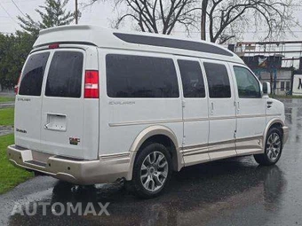 2023 GMC Savana Cargo Van 1WT 135.2" WB - miniatura 3