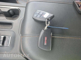 2023 GMC Sierra 1500 AT4 Crew Cab Medium Bed - miniatura 8