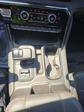 2023 GMC Sierra 1500 AT4 Crew Cab Medium Bed - miniatura 31