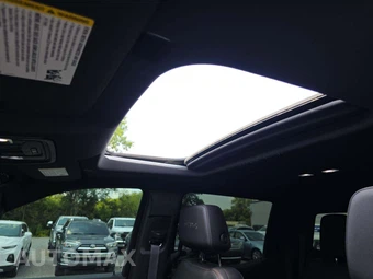 2023 GMC Sierra 1500 AT4 Crew Cab Medium Bed 4SB - miniatura 8