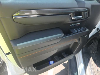 2023 GMC Sierra 1500 AT4 Crew Cab Medium Bed 4SB - miniatura 9