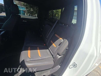 2023 GMC Sierra 1500 AT4 Crew Cab Short Bed - miniatura 13
