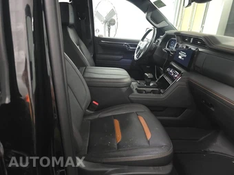 2023 GMC Sierra 1500 AT4 Crew Cab Short Bed - miniatura 8