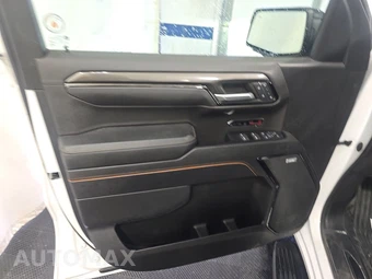 2023 GMC Sierra 1500 AT4 Crew Cab Short Bed - miniatura 9