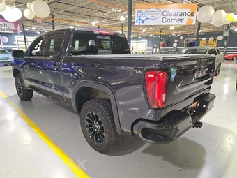 2023 GMC Sierra 1500 AT4X Crew Cab Short Bed 4SG - miniatura 2