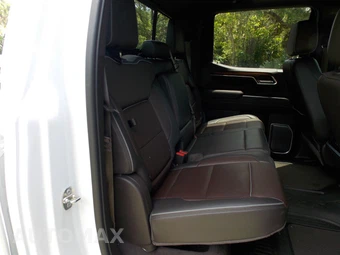 2023 GMC Sierra 1500 Denali - miniatura 17