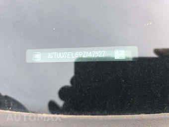 2023 GMC Sierra 1500 Denali Crew Cab Short Bed - miniatura 2